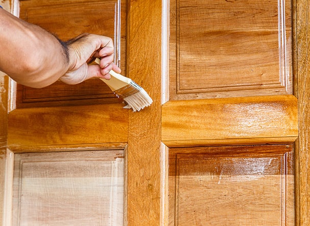 How to Paint Wooden Windows and Doors